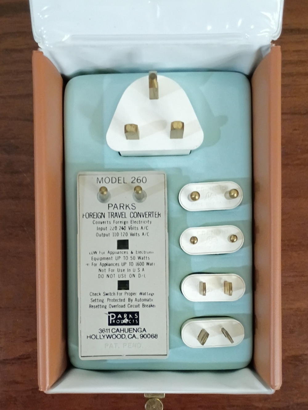 Parks Foreign Travel Converter - Vintage!